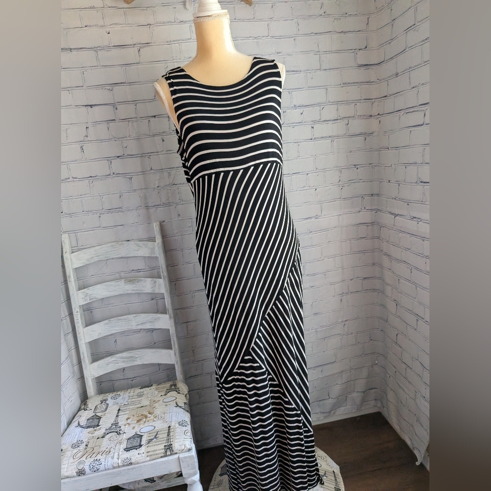 Chicos Travelers maxi dress